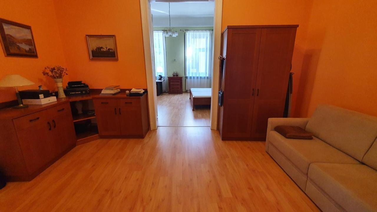Casa Tajola Apartment Kecskemet Bagian luar foto