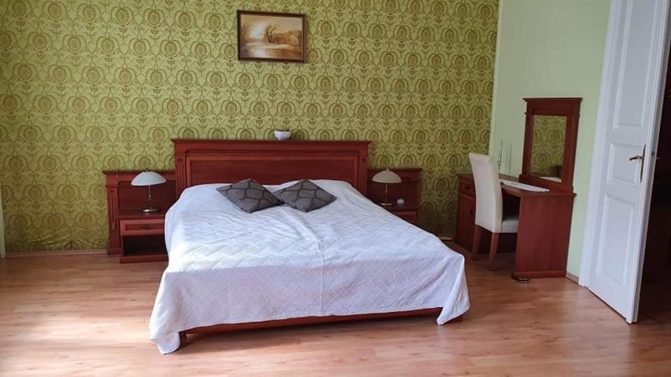 Casa Tajola Apartment Kecskemet Bagian luar foto